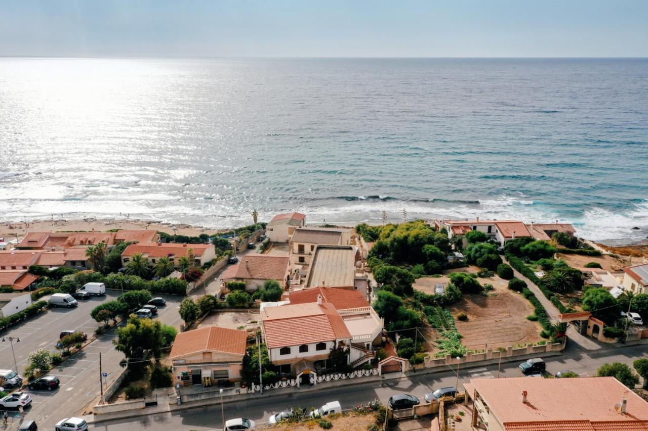 Alabe Hotel Marina Di Трезнурагес Экстерьер фото
