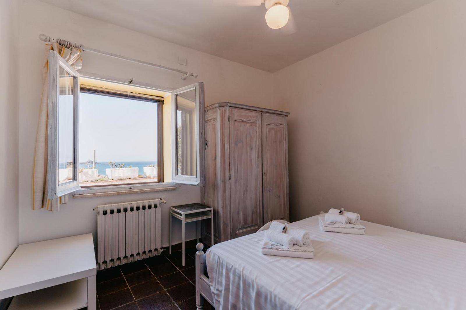 Alabe Hotel Marina Di Трезнурагес Номер фото